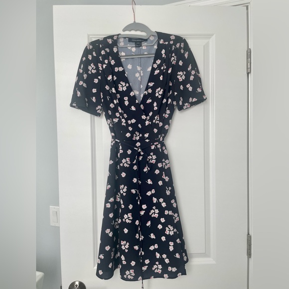FRENCH CONNECTION dress in size 6 - Picture 2 of 10